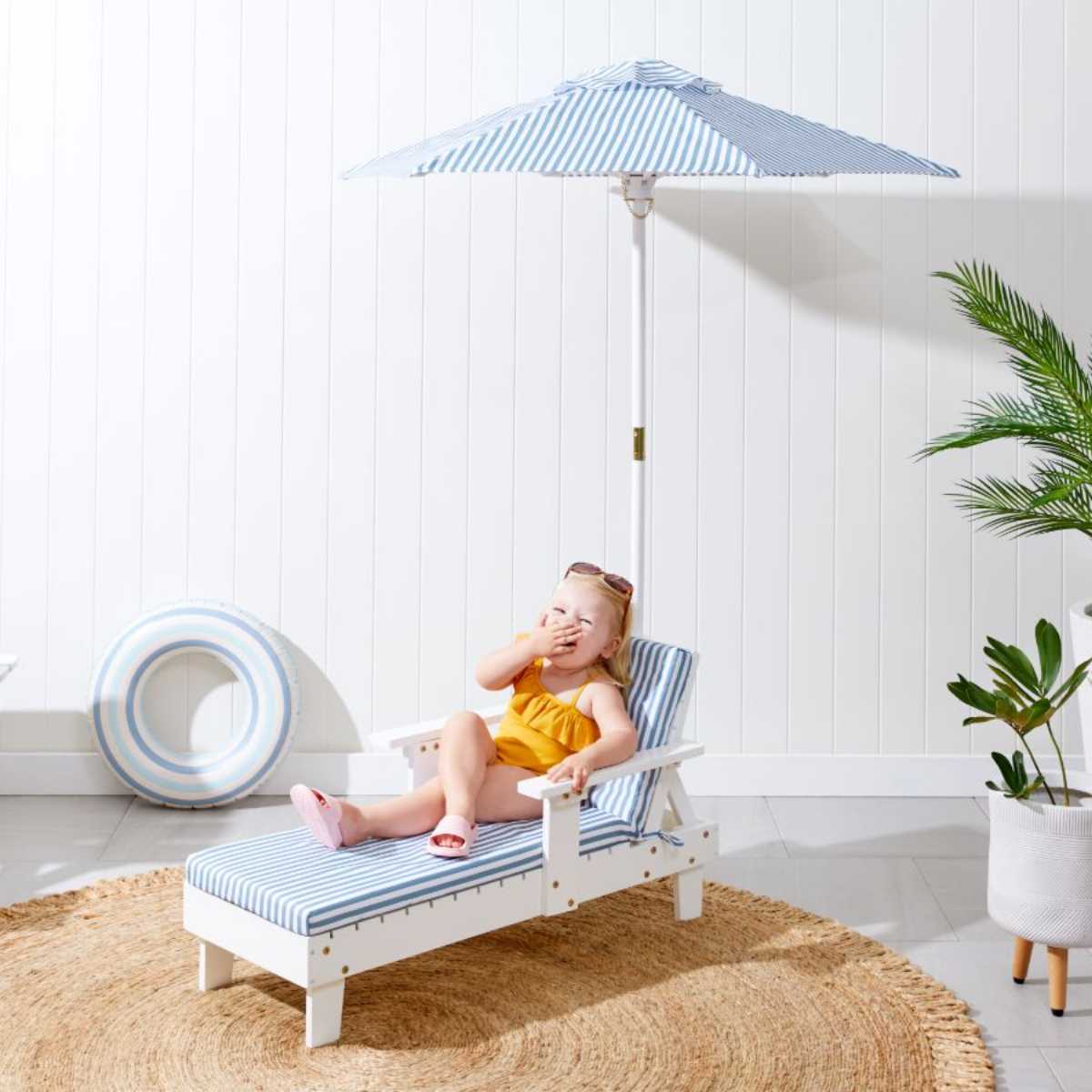 Mocka Kids Sun Lounger and Umbrella Set White SECONDS Kids