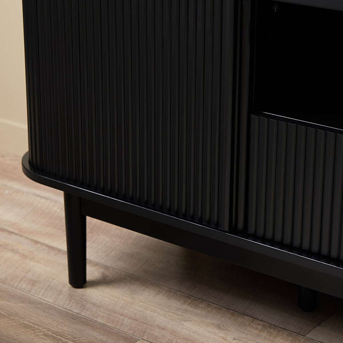 Maeve Entertainment Unit - Black