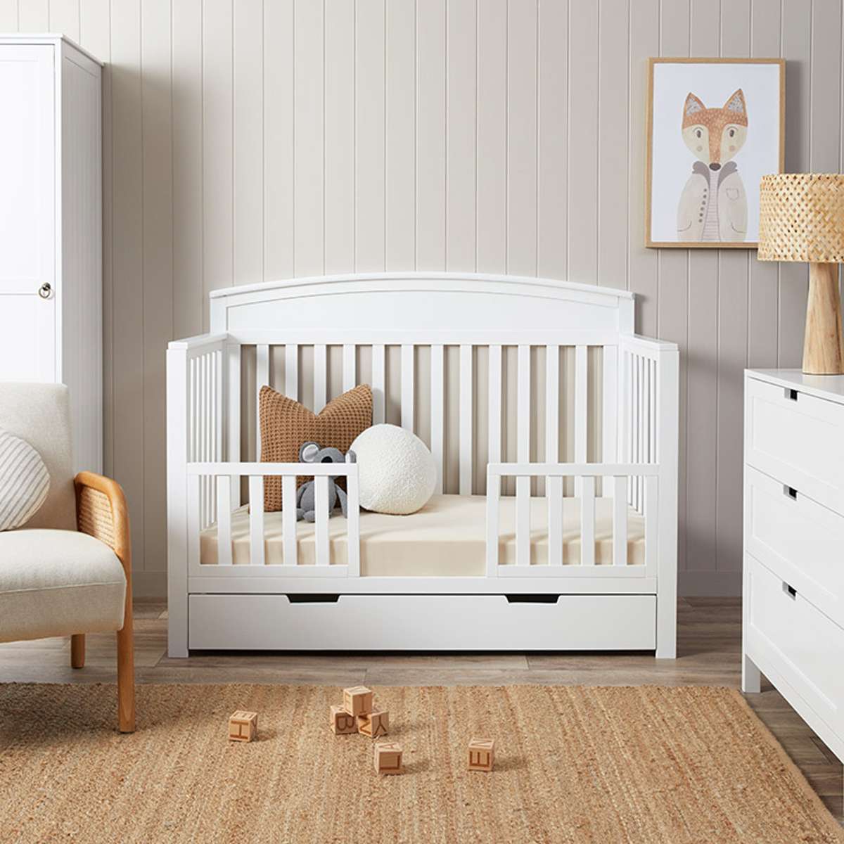 Harbor White 3-in-1 Conversion Cot Bundle