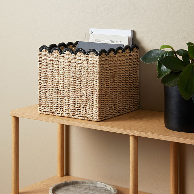 Scalloped Black Tip Cube Basket