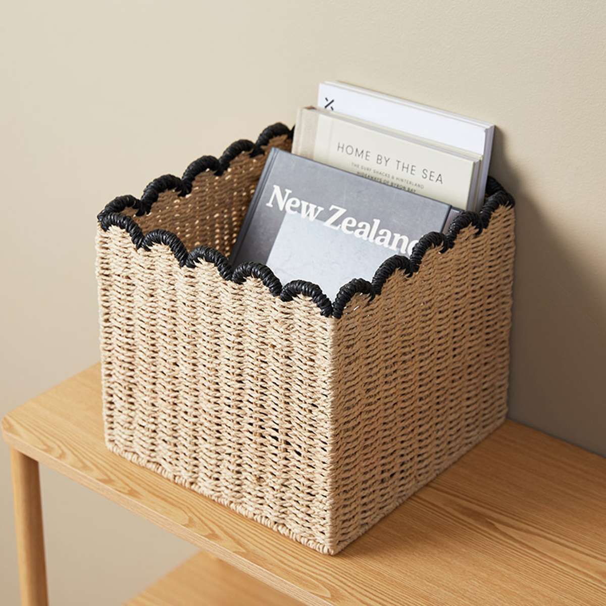 Scalloped Black Tip Cube Basket