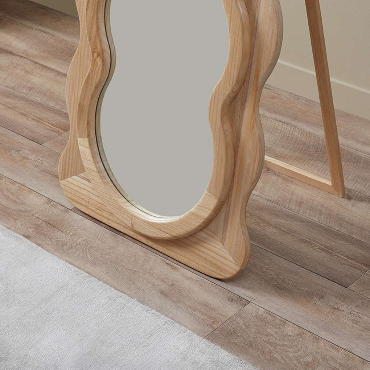 Squiggle Mirror