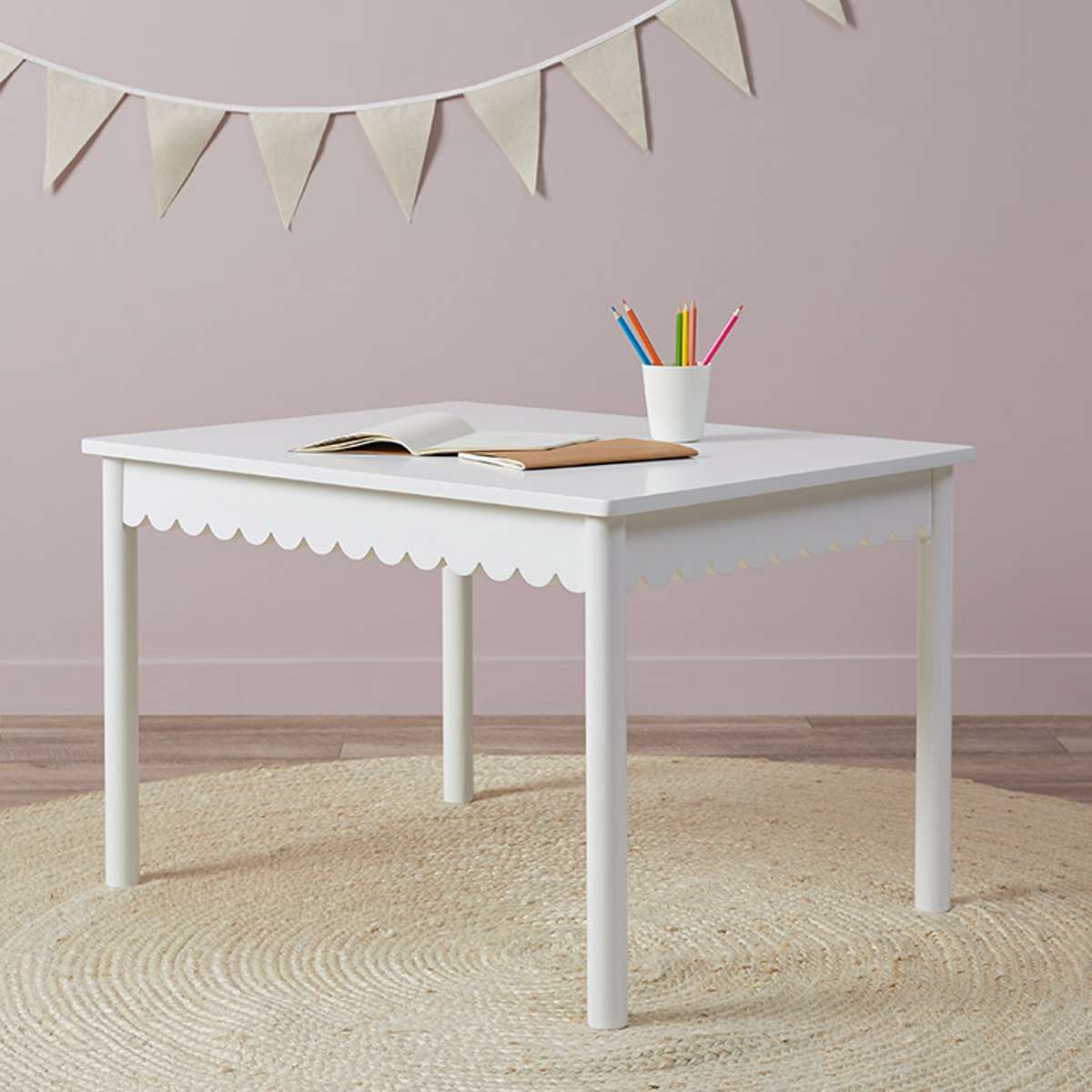 Mini Maisie Scalloped Play Table - White